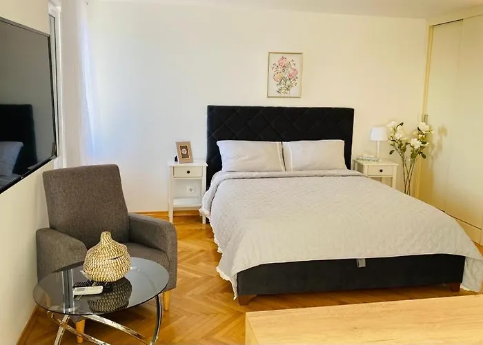 Guest house Pami Podstrana