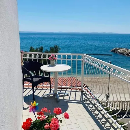 Guest house Pami Podstrana